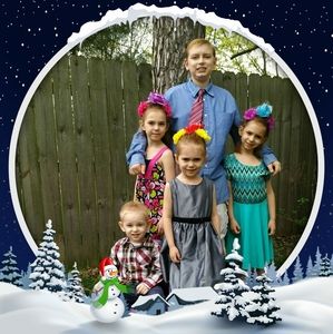 Meet your Posher, April